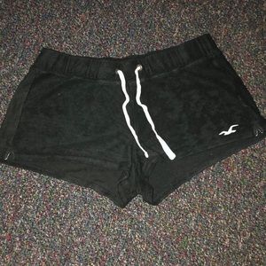 Comfy Black Hollister Shorts